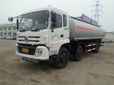 上饒市5噸油槽車報(bào)價(jià)分析及隨州市油罐車生產(chǎn)廠家與道路普通貨物運(yùn)輸指南